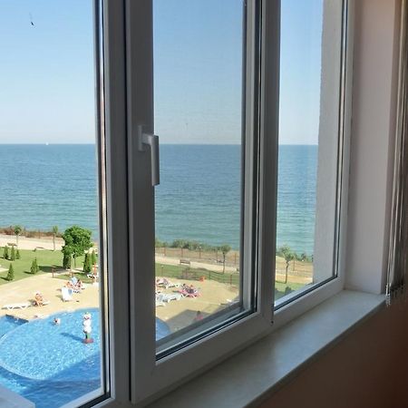 Sea View Panorama Apartment On Complex With Pools And Beach, Sveti Vlas Esterno foto