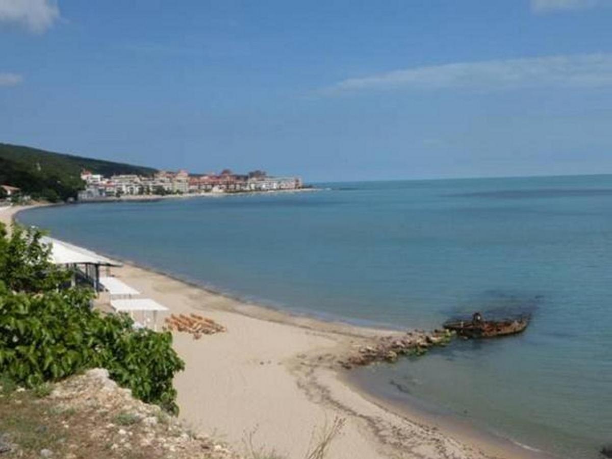 Sea View Panorama Apartment On Complex With Pools And Beach, Sveti Vlas Esterno foto
