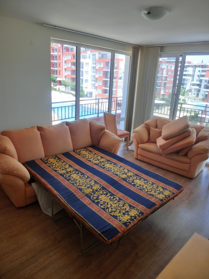 Sea View Panorama Apartment On Complex With Pools And Beach, Sveti Vlas Esterno foto