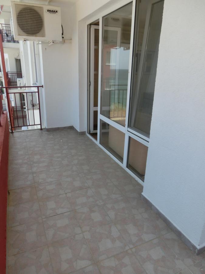 Sea View Panorama Apartment On Complex With Pools And Beach, Sveti Vlas Esterno foto