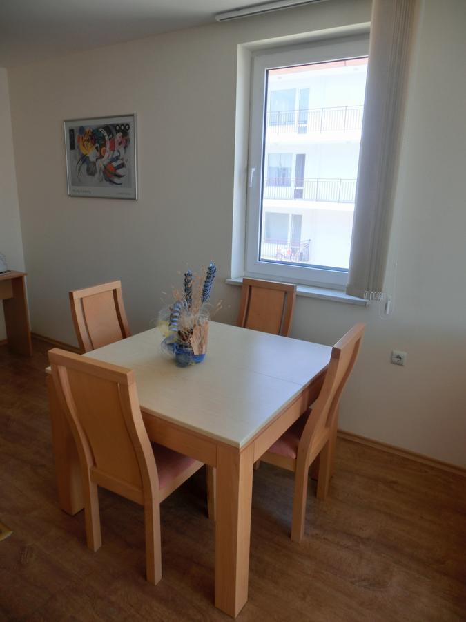 Sea View Panorama Apartment On Complex With Pools And Beach, Sveti Vlas Esterno foto