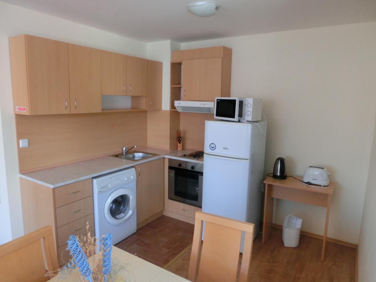Sea View Panorama Apartment On Complex With Pools And Beach, Sveti Vlas Esterno foto